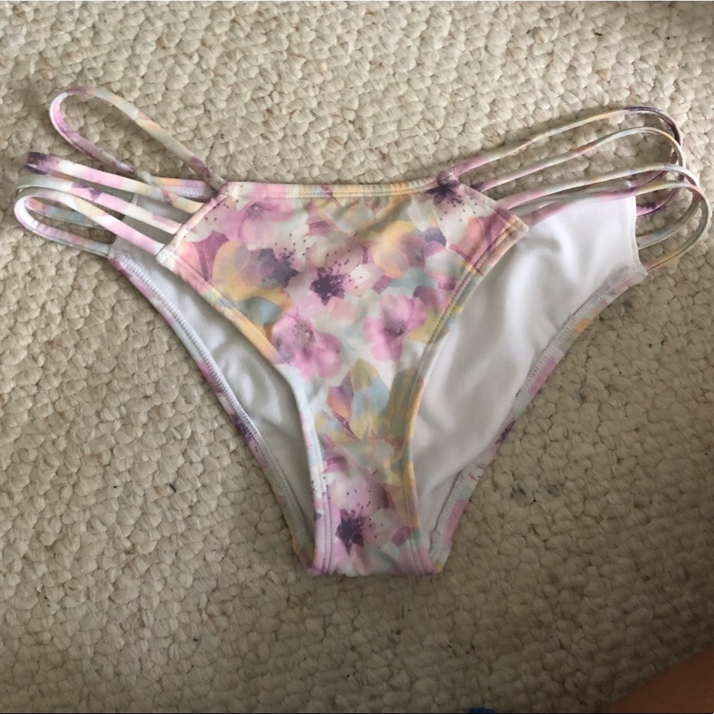 PacSun floral bikini bottoms